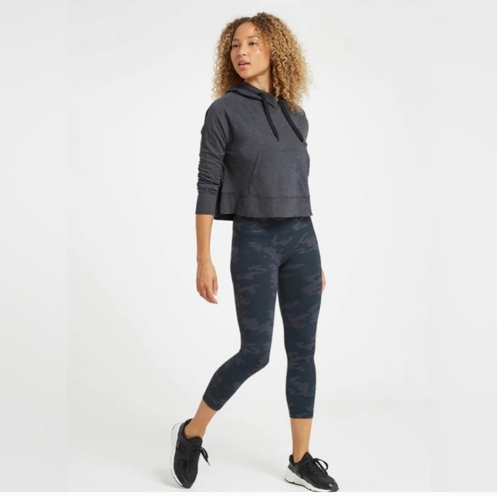 SPANX Gray Camo Leggings